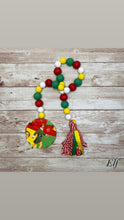 Load image into Gallery viewer, Winter &amp; Christmas Wood Bead Garland
